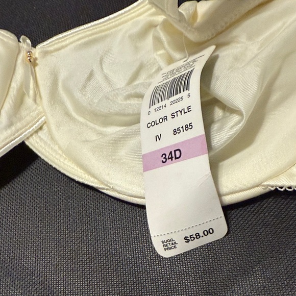 Wacoal Cream Satin Bra - Picture 2 of 2